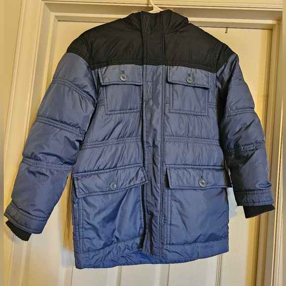 Old Navy Jackets & Blazers - Old Navy Navy and Black Puffer Jacket. Size:M